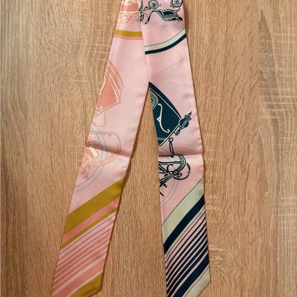 Hermes Paris twilly Elegant Pink and Gold Women's Scarf pink blue colorful multi - Picture 1 of 6